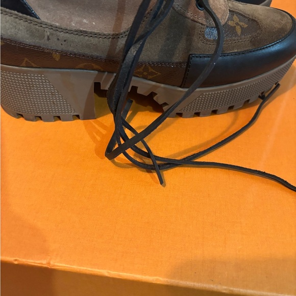 “Authentic Louis Vuitton Combat Boots – Size 38 & half - Picture 15 of 16